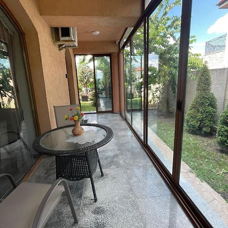 Ami Residence Bucharest Airport,Therme&Free Parking 奥托佩尼 外观 照片