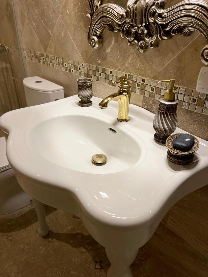 Ami Residence Bucharest Airport,Therme&Free Parking 奥托佩尼 外观 照片