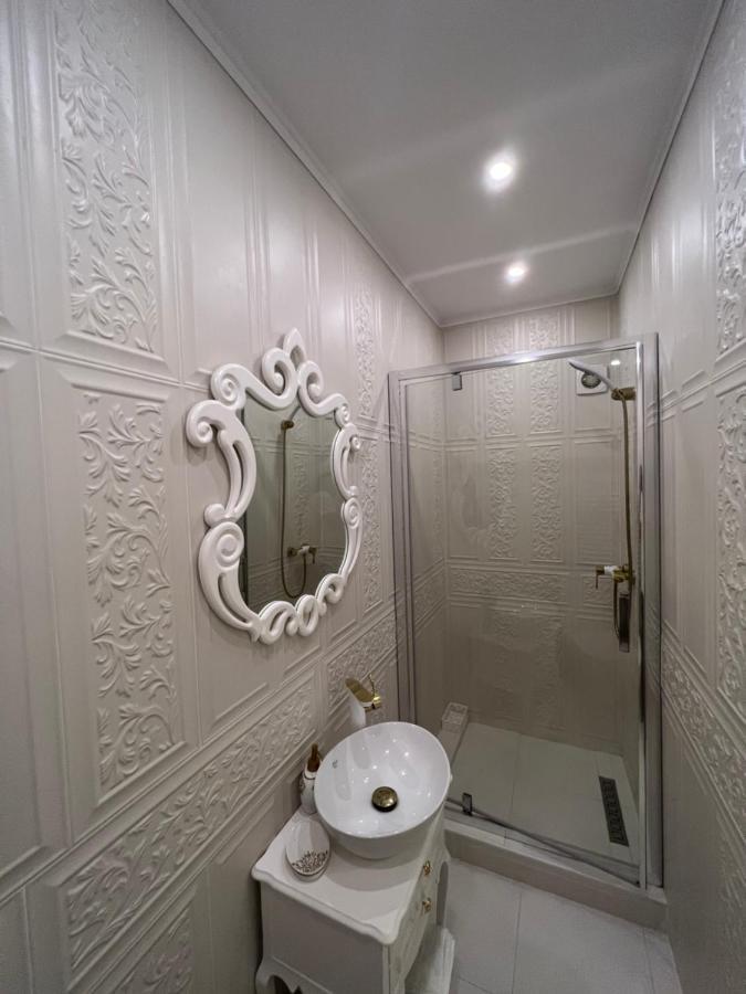 Ami Residence Bucharest Airport,Therme&Free Parking 奥托佩尼 外观 照片
